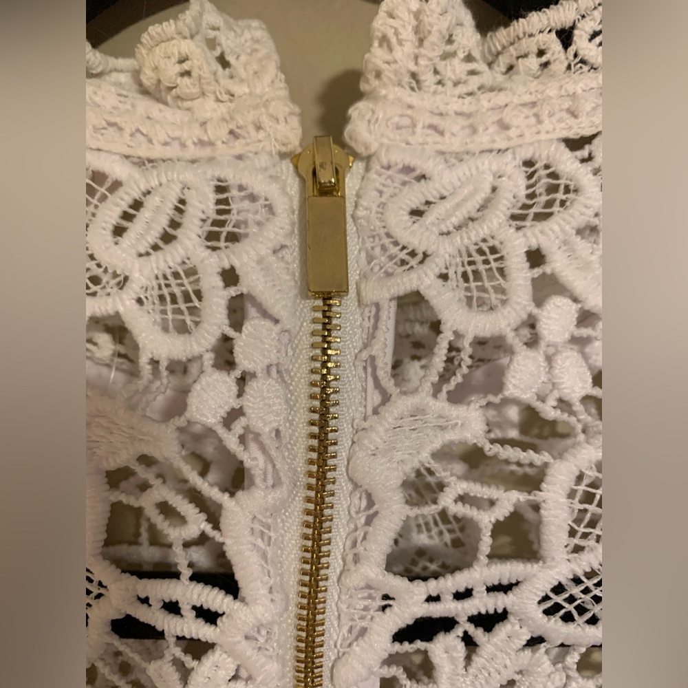 Nanette Lepore Spring Bloom White Lace Top with lining size Small new nwt - Picture 10 of 11